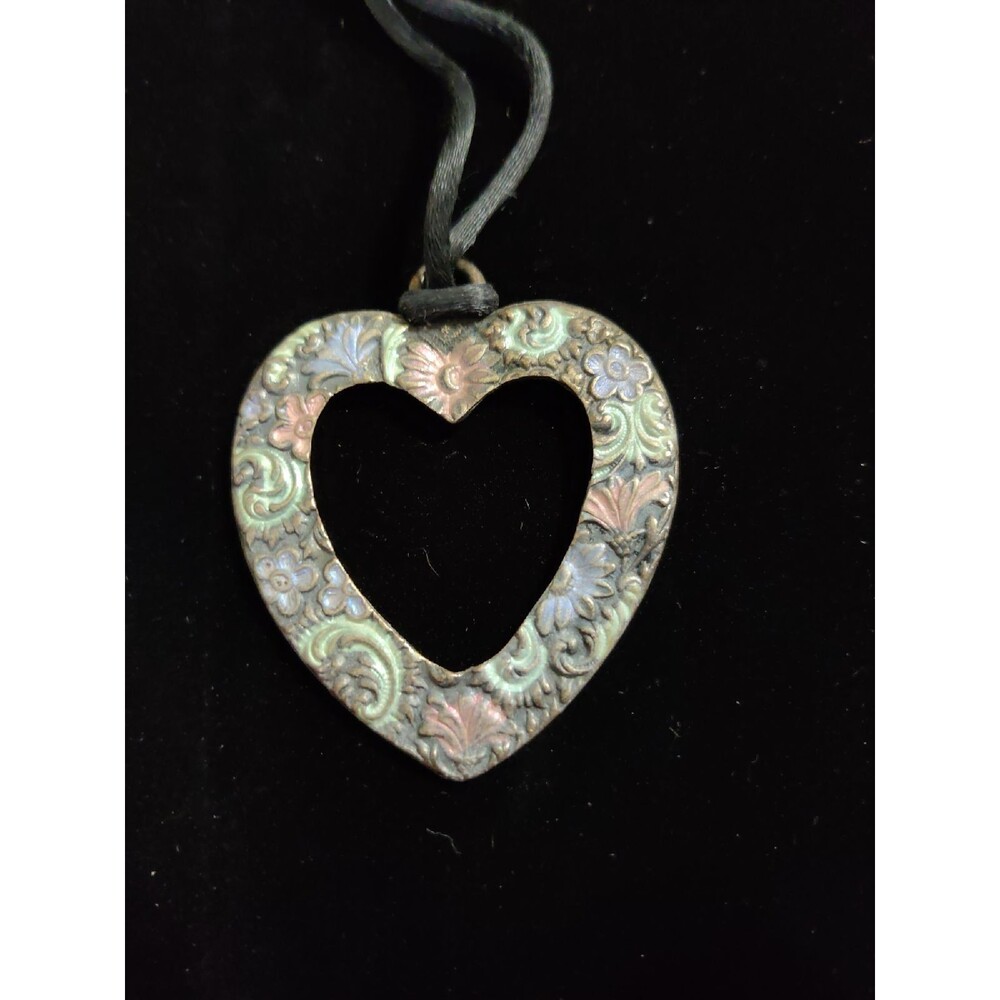 Metal Painted Heart